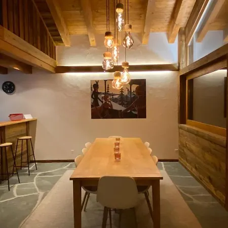 Duplex Access In Front Of Skislope By Jolidi *