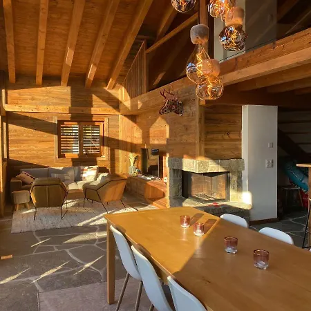 Duplex Access In Front Of Skislope By Jolidi *